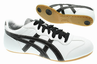 asics whizzer lo blanche asics whizzer lo blanche